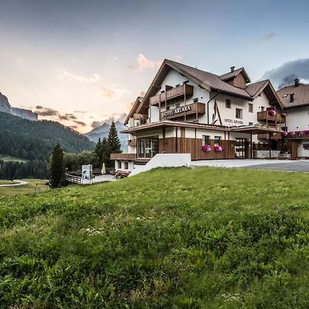 Hotel Arlara Корвара-ін-Бадія Екстер'єр фото