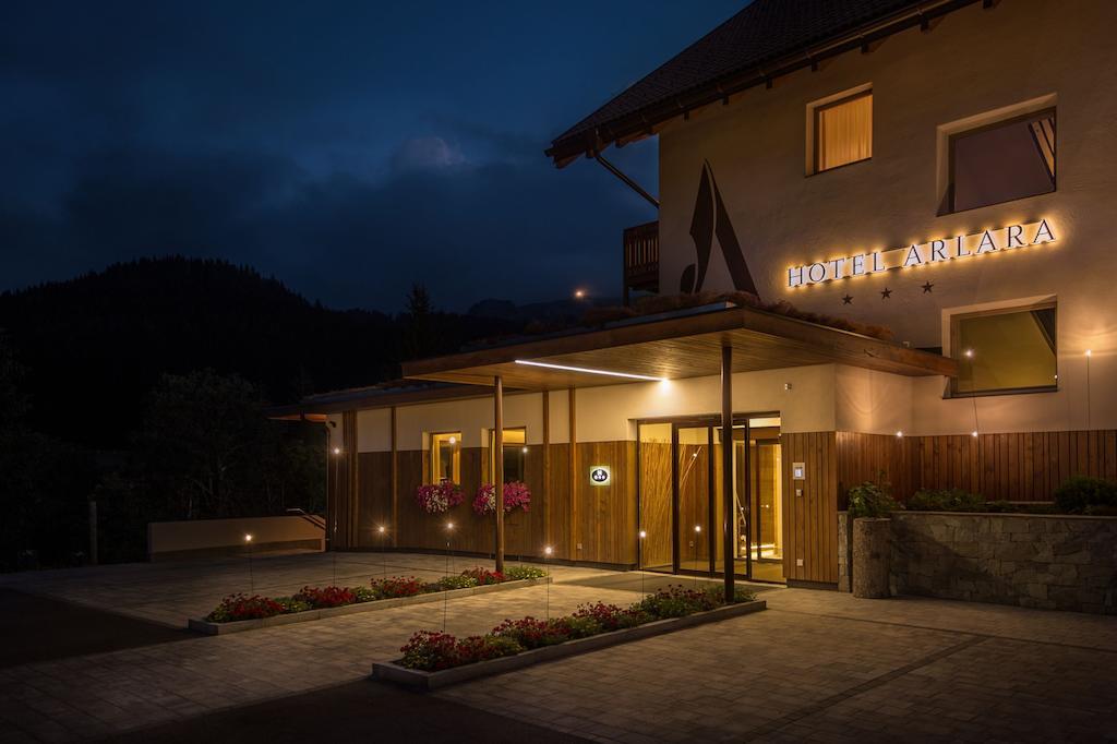 Hotel Arlara Корвара-ін-Бадія Екстер'єр фото