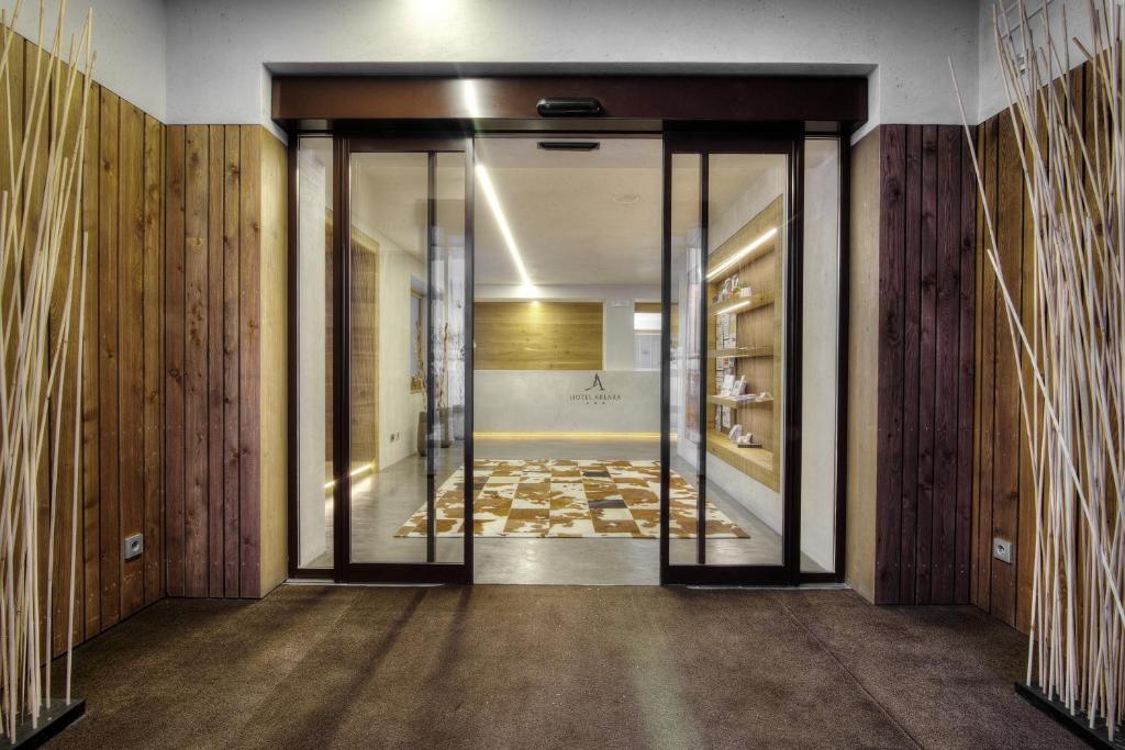 Hotel Arlara Корвара-ін-Бадія Екстер'єр фото